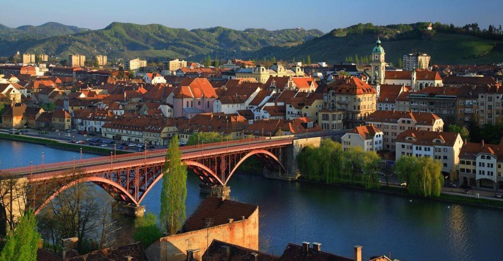 Apartma4Us Maribor Luaran gambar